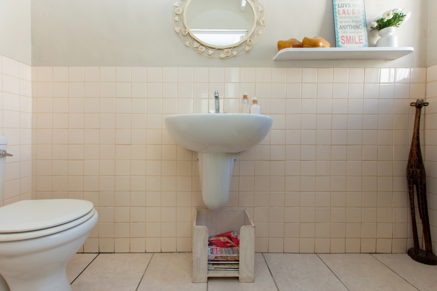 6 Bedroom Property for Sale in Jacobsbaai Western Cape